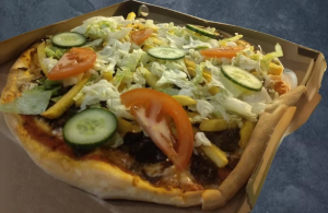 11. Salat Pizza - Kalvekebab